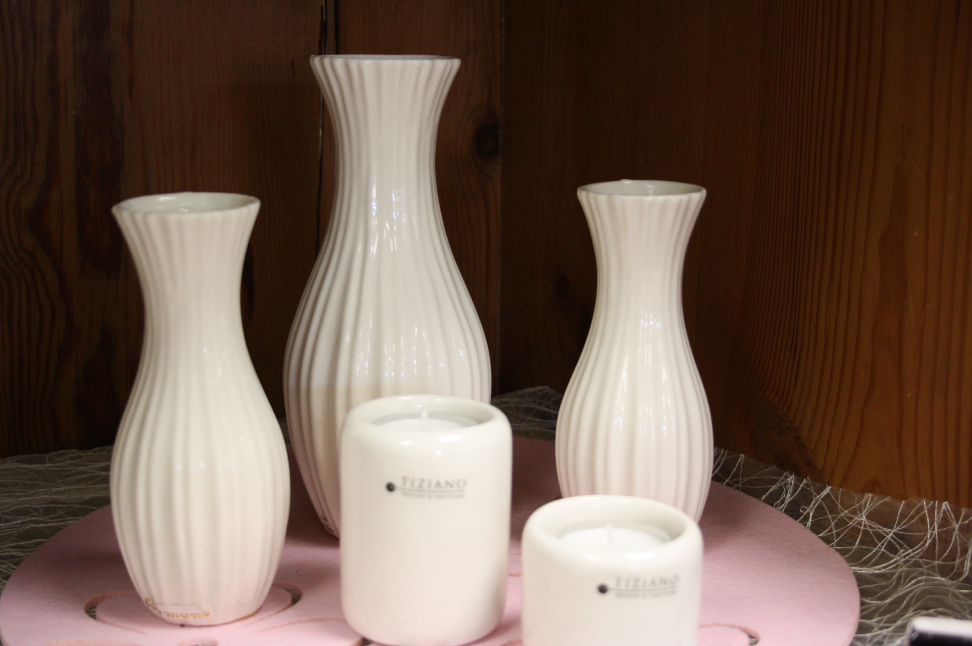 Vase Klassik weiß 15cm 8,95€ Vase Klassik weiß 15cm 8,95€